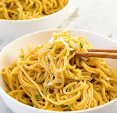 Garlic noodles